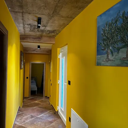 Barrichello Deluxe * Tisno